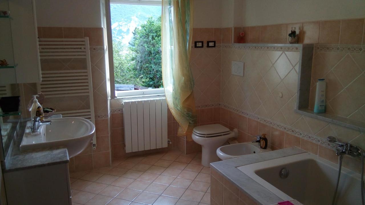 Casa Vacanze L'Agrifoglio Bed & Breakfast Magliolo Exterior photo